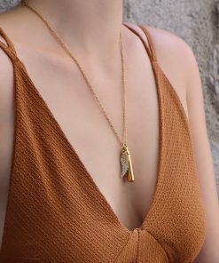 Verižica s Skrivnim Obeskom v Obliki Kapsule - Zlata